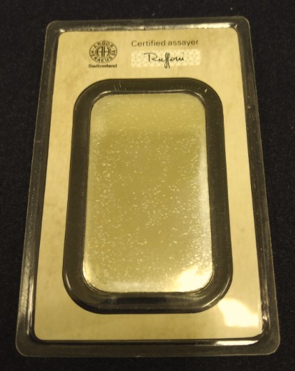 Silver bar 100 gramov 999,9/1000 Ag Argor-Heraeus - FIJI - zatavené ako kartčka s certifikátom !!! veľmi jemnučko prasknutý obal (na zadnej strane) inak tehlička v 100% stave
