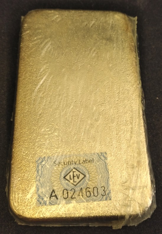 Silver bar 1 kg 999/1000 Ag - LEIPZIGER - firma LEV - Leipziger Edelmetallverarbeitung GmbH (táto istá firma razí aj mince Noemova Archa pre Arménsky štát)